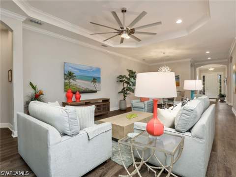 8477 Sevilla Ct, Naples FL - photo 19 of 48