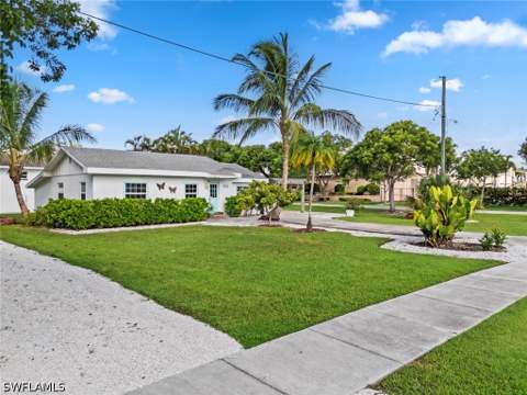 560 9th Ave S, Naples FL - photo 15 of 23