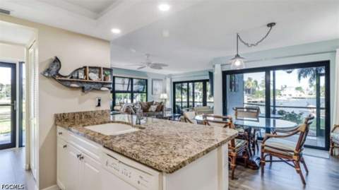 543 Seaview Ct J1, Marco Island FL - photo 12 of 33