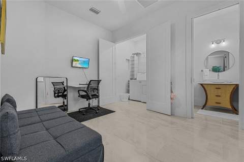 2499 Pine St, Naples FL - photo 13 of 17