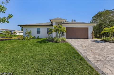 2499 Pine St, Naples FL - photo 15 of 17
