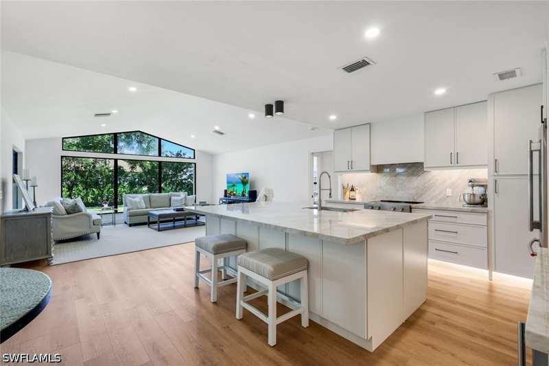 5 bedroom SingleFamilyResidence at 9973 Boca Ave N, Boca Palms, Naples — photo 1