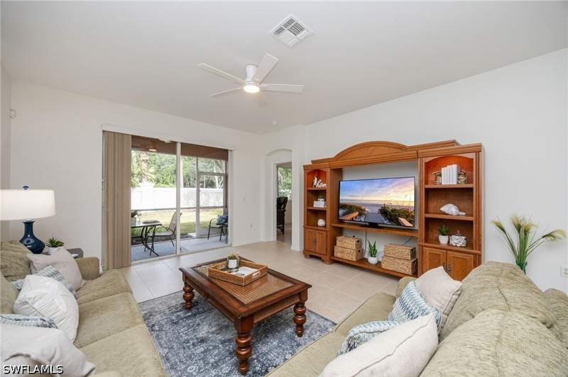 3 bedroom Attached at 14135 Fall Creek Ct, Reflection Lakes Of Naples, Naples — photo 5