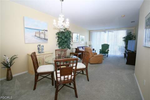 14931 Park Lake Dr 303, Fort Myers FL - photo 12 of 33