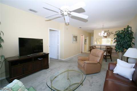 14931 Park Lake Dr 303, Fort Myers FL - photo 15 of 33