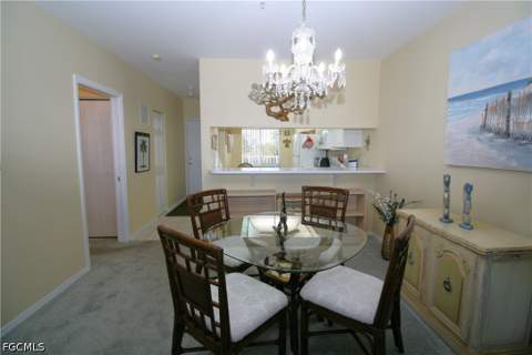 14931 Park Lake Dr 303, Fort Myers FL - photo 16 of 33