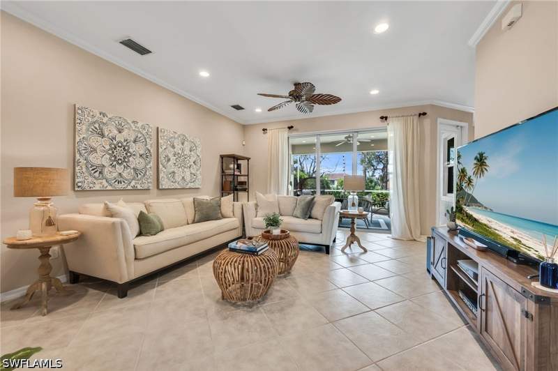 3 bedroom SingleFamilyResidence at 3657 Recreation Ln, Forest Park, Naples — photo 3