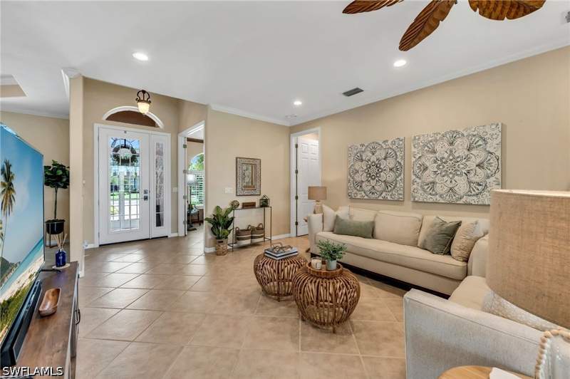 3 bedroom SingleFamilyResidence at 3657 Recreation Ln, Forest Park, Naples — photo 4