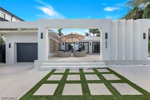 1095 Sandpiper St, Naples FL - photo 8 of 50