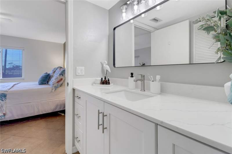 2 bedroom Condominium at 1001 Foxfire Ln 109, Foxmoor, Naples — photo 3