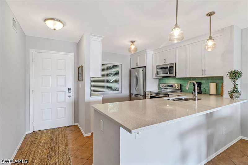 2 bedroom Condominium at 1001 Foxfire Ln 109, Foxmoor, Naples — photo 5