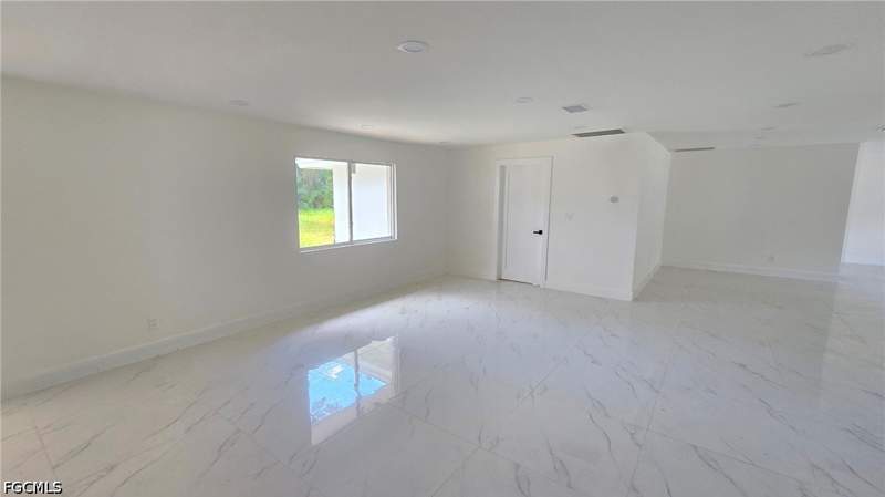 3 bedroom SingleFamilyResidence at 3689 Liberty Sq, Heritage Farms, Fort Myers — photo 4