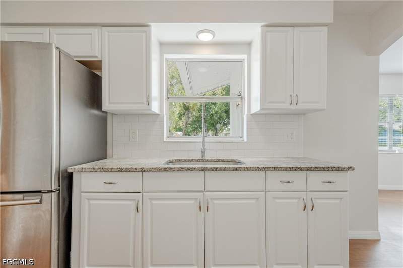 3 bedroom SingleFamilyResidence at 13830 5th St, Fort Myers Shores, Fort Myers — photo 2