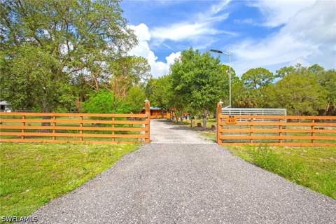 410 N Cabbage Palm St, Clewiston FL - photo 10 of 18