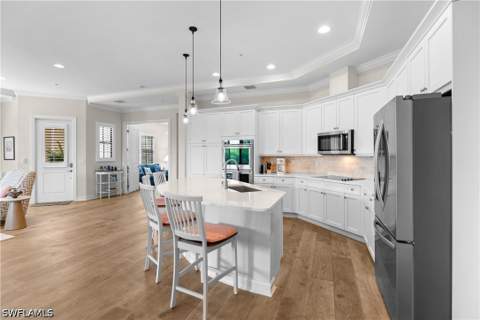 2439 Breakwater Way 9102, Naples FL - photo 14 of 41