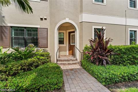 2439 Breakwater Way 9102, Naples FL - photo 6 of 41