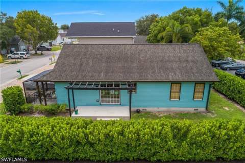 538 Leawood Cir, Naples FL - photo 10 of 45