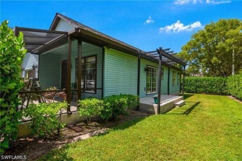 538 Leawood Cir, Naples FL - photo 11 of 45