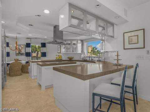 8473 Bay Colony Dr 304, Naples FL - photo 21 of 49