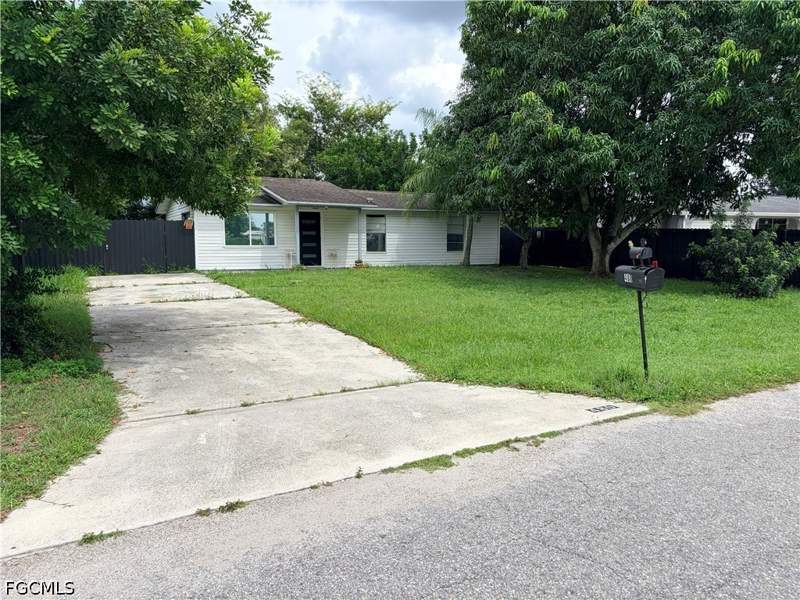 3 bedroom SingleFamilyResidence at 480 Valley Dr, Lehigh Acres, Lehigh Acres — photo 3