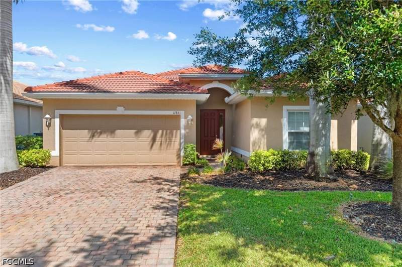 3 bedroom SingleFamilyResidence at 12841 Seaside Key Ct, Moody River Estates, North Fort Myers — photo 2