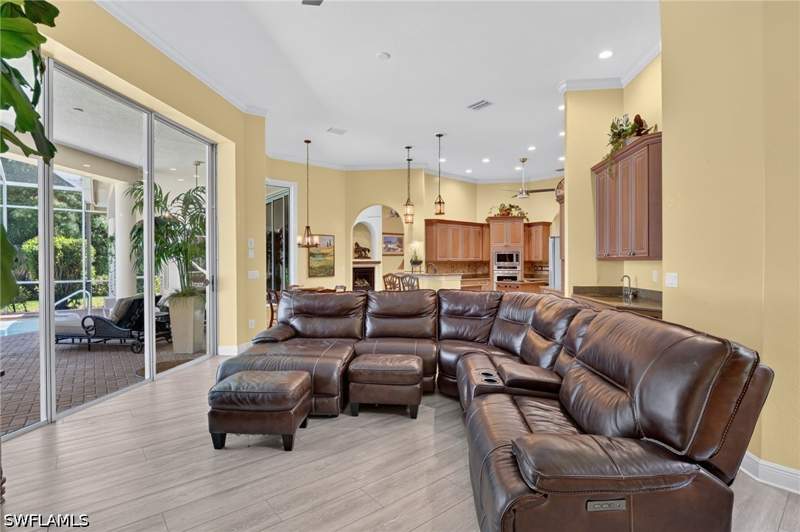 4 bedroom SingleFamilyResidence at 5771 Dogwood Way, Golden Gate Estates, Naples — photo 2
