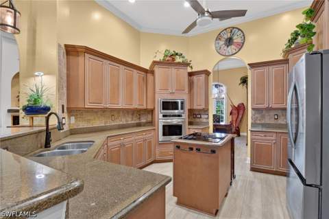 5771 Dogwood Way, Naples FL - photo 7 of 48