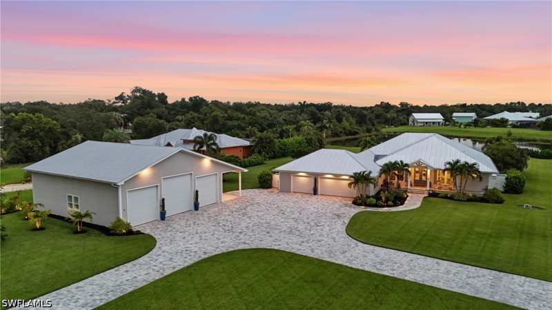 4 bedroom SingleFamilyResidence at 12452 Limestone Ct, Horse Creek, Fort Myers — photo 1