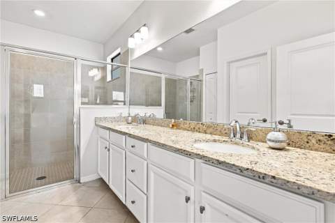 3313 Antilla Ct, Fort Myers FL - photo 18 of 50
