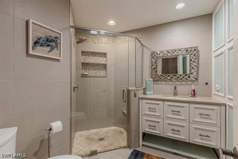 221 Viking Way, Naples FL - photo 24 of 34