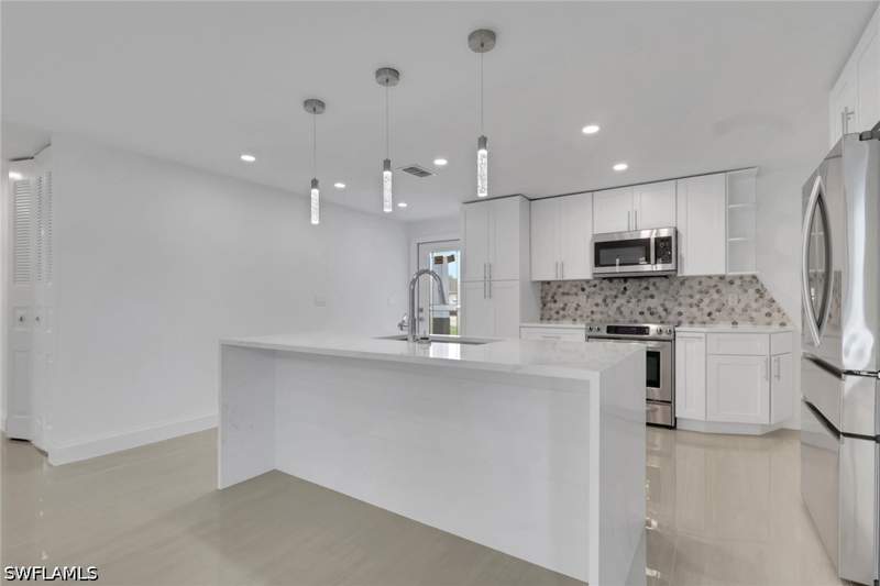 4 bedroom SingleFamilyResidence at 2181 52nd Ln SW, Golden Gate City, Naples — photo 3