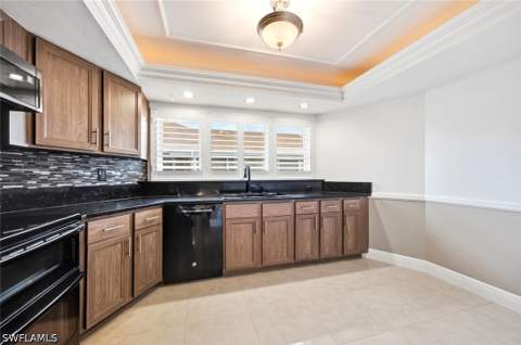9856 Luna Cir 204, Naples FL - photo 16 of 33