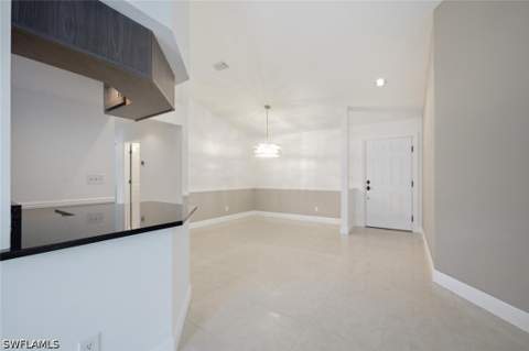 9856 Luna Cir 204, Naples FL - photo 8 of 33