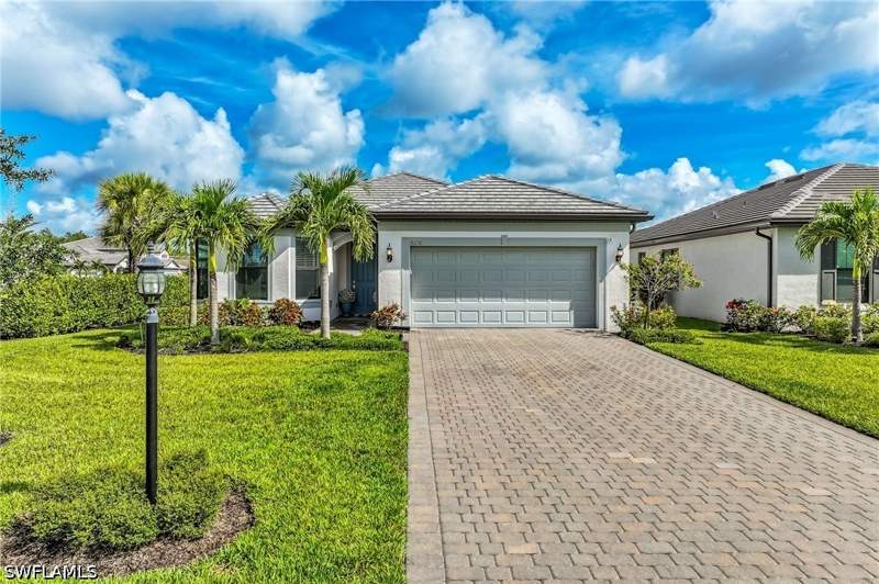 3 bedroom SingleFamilyResidence at 18230 Parksville Dr, Verdana Village, Estero — photo 4