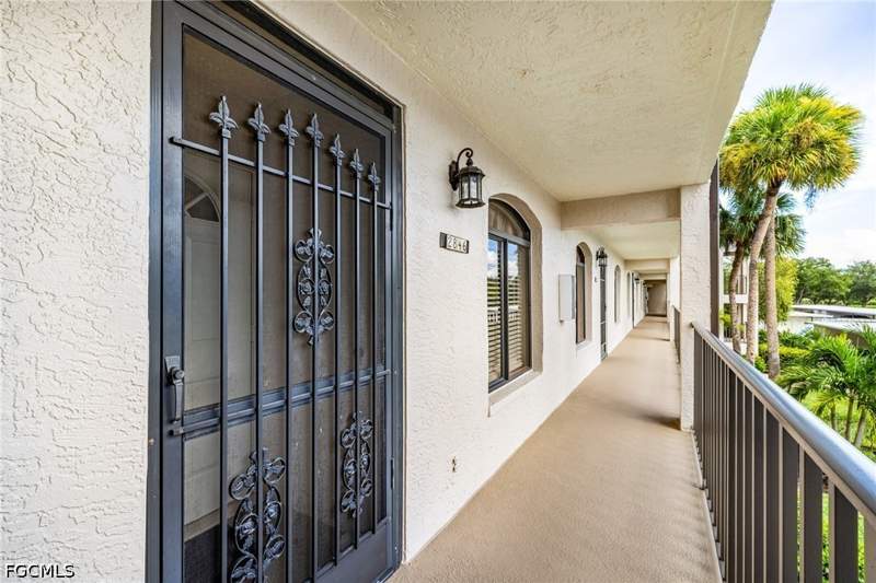 2 bedroom Condominium at 16470 Kelly Cove Dr 2846, Manor, Fort Myers — photo 4
