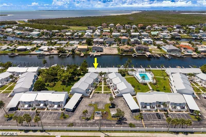 2 bedroom Townhouse at 18032 San Carlos Blvd 99, Boardwalk Caper, Fort Myers Beach — photo 1
