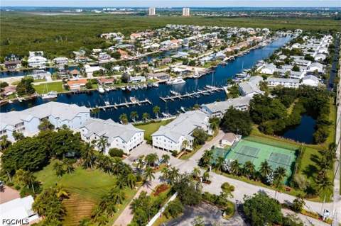 18032 San Carlos Blvd 99, Fort Myers Beach FL - photo 8 of 50