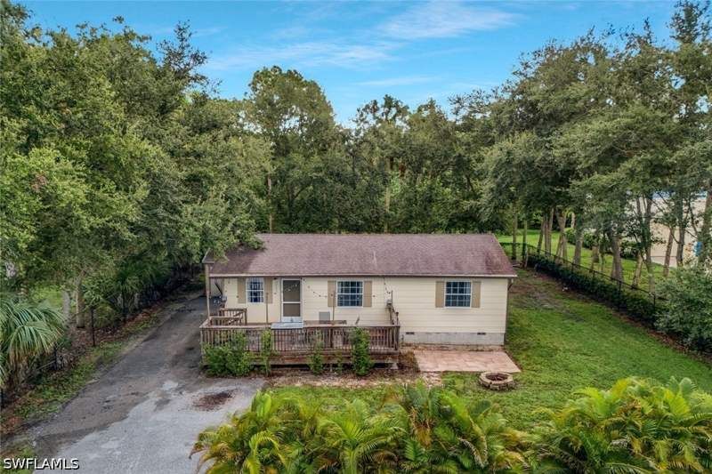 3 bedroom SingleFamilyResidence at 28431 Windsor Rd, Bonita Springs, Bonita Springs — photo 3