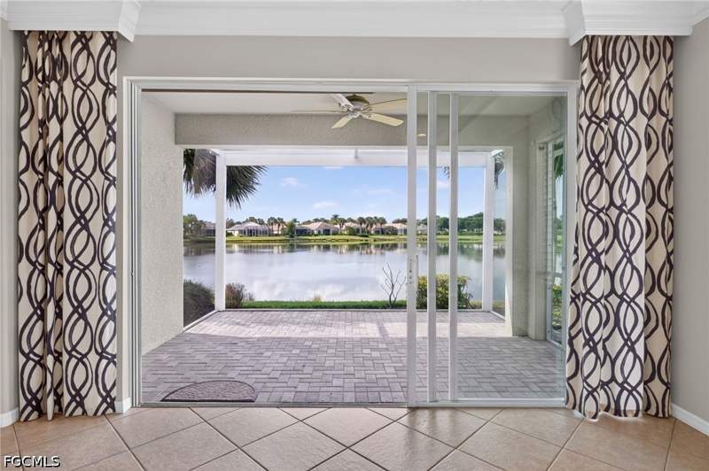 2 bedroom Attached at 2648 Anguilla Dr, Sandoval, Cape Coral — photo 4