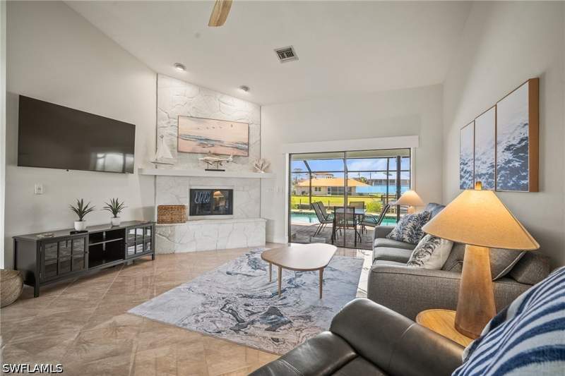 3 bedroom SingleFamilyResidence at 20640 Porthole Ct, Quarterdeck Cove, Estero — photo 4