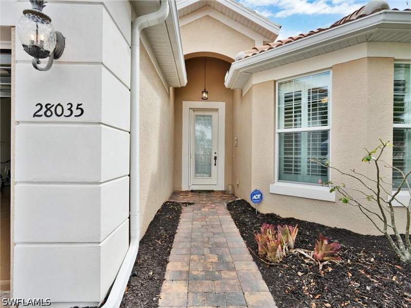 4 bedroom SingleFamilyResidence at 28035 Pisces Ln, Village Walk Of Bonita Springs, Bonita Springs — photo 5