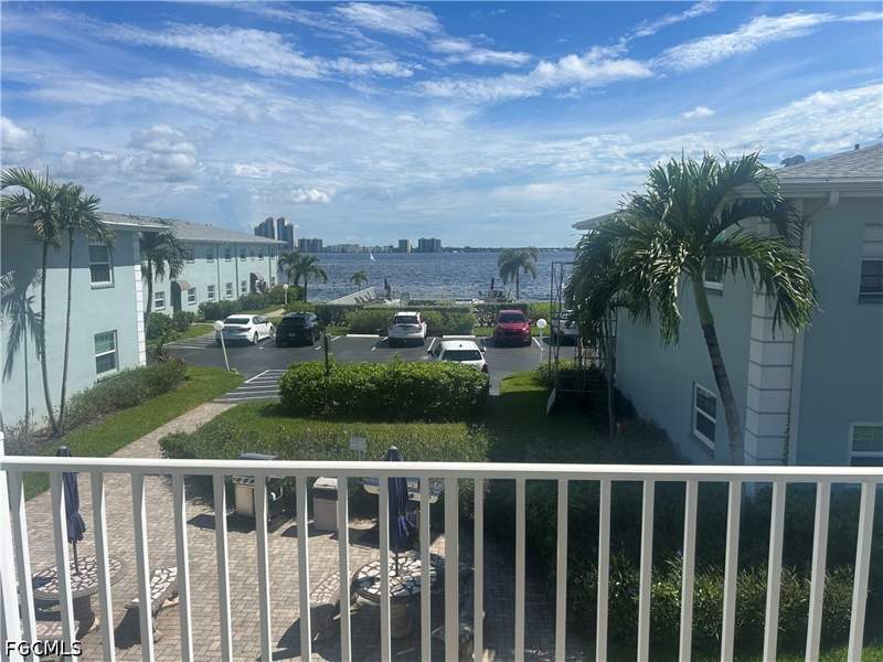 1 bedroom Condominium at 3338 N Key Dr 4, Palms At Waters Edge, North Fort Myers — photo 4