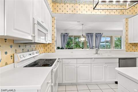 620 Vintage Reserve Ln C, Naples FL - photo 18 of 50