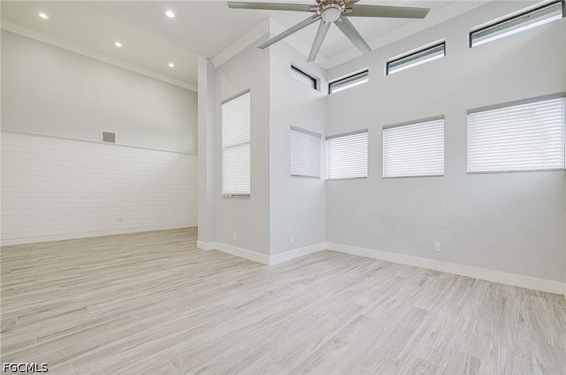 6 bedroom SingleFamilyResidence at 5534 Cognac Dr, Whiskey Creek Club Estates, Fort Myers — photo 3