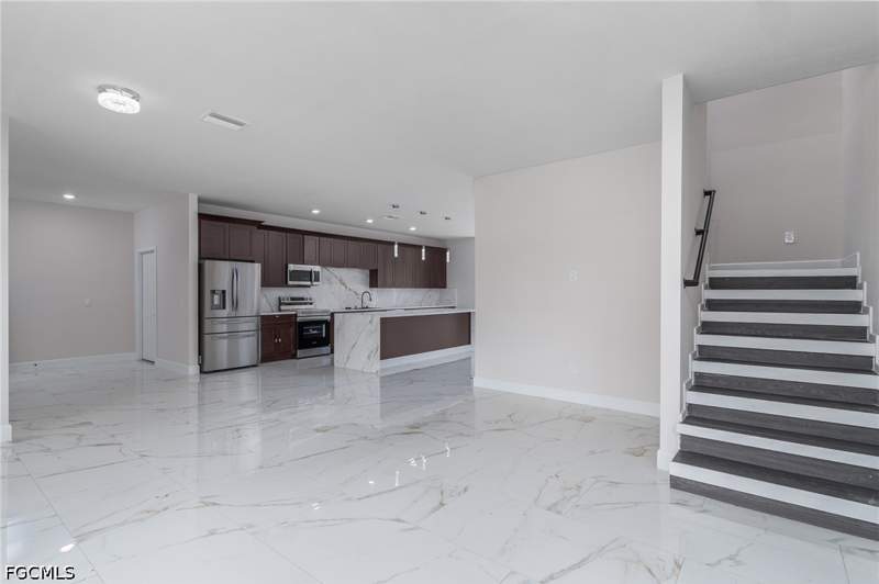 4 bedroom SingleFamilyResidence at 2523 69th St W, Lehigh Acres, Lehigh Acres — photo 5