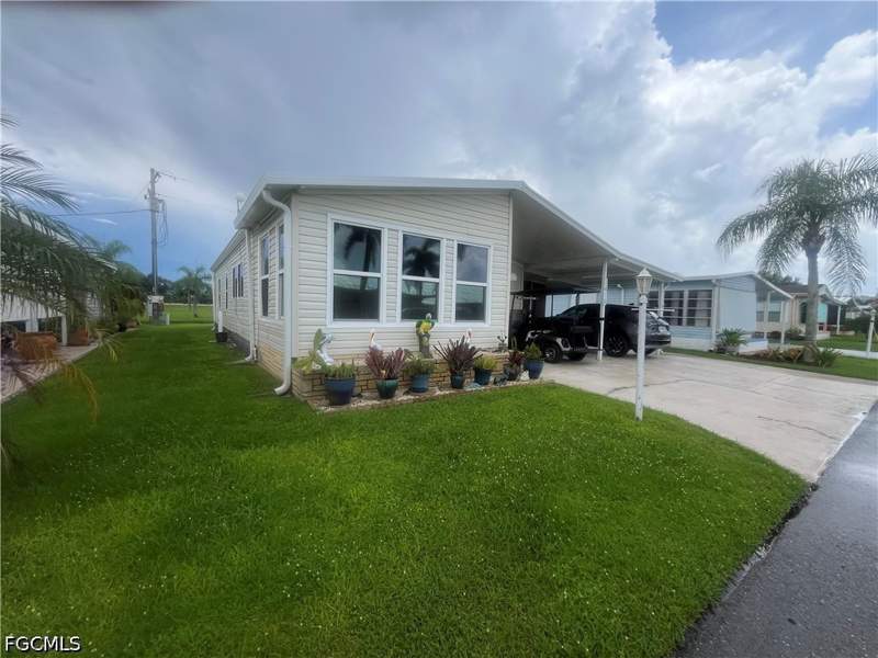 2 bedroom ManufacturedHome at 3416 Celestial Way, Leesure Village, North Fort Myers — photo 2