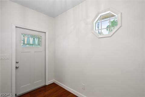 3209 W Riverside Dr, Fort Myers FL - photo 6 of 50