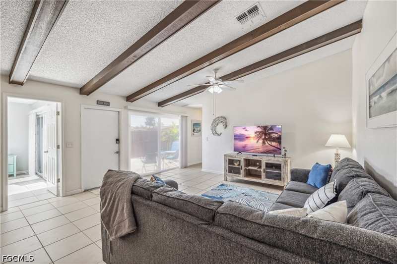 2 bedroom Attached at 6394 Royal Woods Dr, Royal Woods, Fort Myers — photo 1