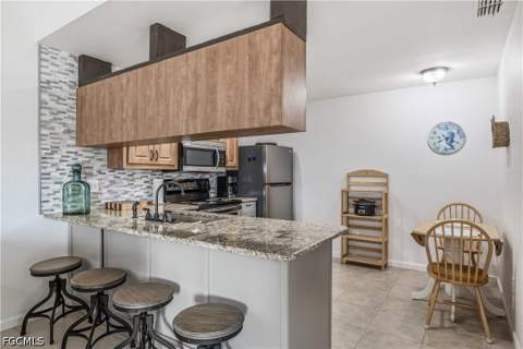 6394 Royal Woods Dr, Fort Myers FL - photo 11 of 19