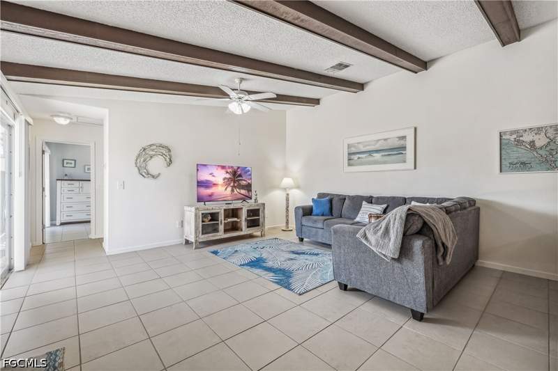 2 bedroom Attached at 6394 Royal Woods Dr, Royal Woods, Fort Myers — photo 5